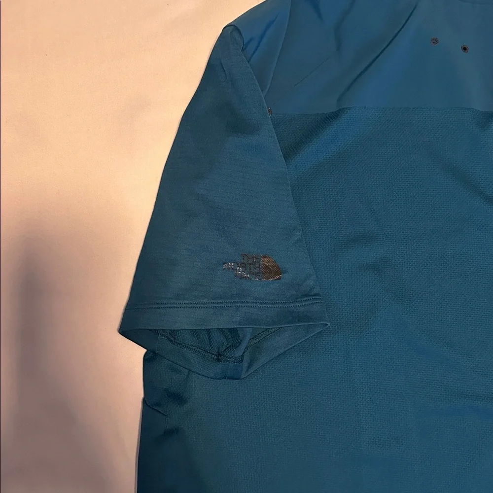 The North Face Men's Polo Shirt in Teal and Navy